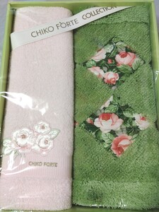 【未使用・保管品】GIFT COLLECTION CHICO FORTE バスタオル(綿100%1枚)　バスマット(5745cm・アクリル100%)　日本製