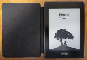 【中古】Kindle Paperwhite (第10世代) 防水機能搭載 wifi 32GB ＋ ブラックレザーケース