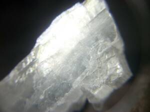 国産鉱物　秋田県　花岡　石膏　ジプサム　透明感のある結晶　定型外発送