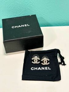 CHANEL シャネル ココマーク ラインストーン シルバー ピアス レディースアクセサリー