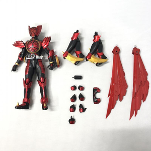 【中古】バンダイ S.H.Figuarts 真骨彫製法 仮面ライダーオーズ タジャドル コンボ 仮面ライダーオーズ/OOO[240015230547]