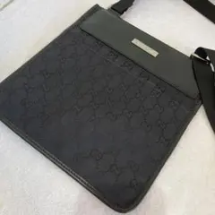 ！極美品！　GUCCI ショルダーバッグ　ブラック　キャンバス