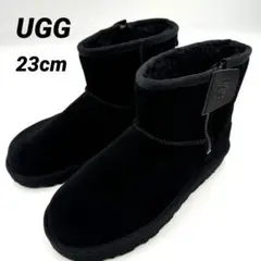 極美品✨UGG ムートンブーツ　ショート　ブラック　サイドジップ 23cm