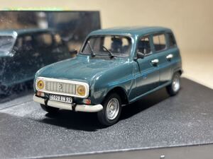 1/43「ルノー 4 TL」CARTE JEUNES 1981 ダークブルー　VITESSE製 VCC074