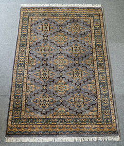 パキスタン手織り絨毯　 ウール　アクセントラグ 　size:129×80cm stn:1174