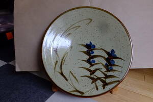 陶器の大皿　直径37ｃｍ 工芸品、インテリア