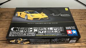 タミヤ 1/24 エンツォ フェラーリ イエローバージョン デカール、ホイール、タイヤ欠品　パーティングライン消しあとあり