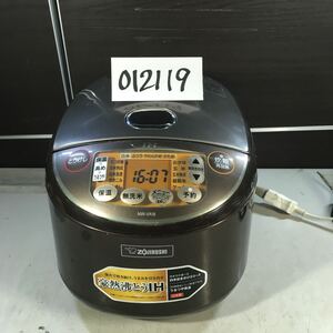 (012119G) 2019年製 ZOJIRUSHI IH炊飯ジャー　NW-VA18 10合炊き 炊飯器 中古品 