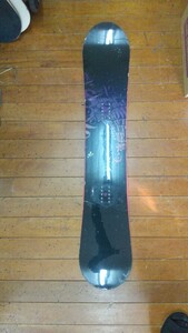 K1057 INF SNOW VIRGIN 149㎝ スノーボード 板のみ SNOWBOARD /スノボー/フリースタイル/ジブ/グラトリ 現状品 