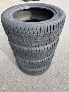 TOYO TIRES GIZ2 中古冬タイヤ4本セット　225/55R17 97Q 7mm以上　　2020年