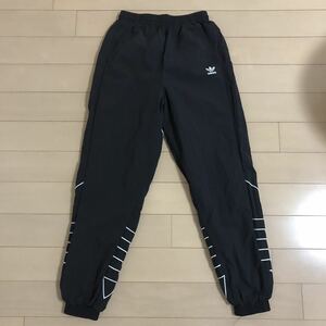 美品　adidas ナイロンパンツ　アディダス　トレフォイル　ブラック　黒　M adidas Originals レディース　 トラックパンツ ジャージ