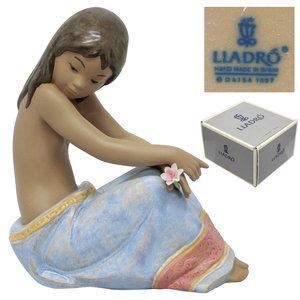 リヤドロ（lladro） 「ISLAND BEAUTY」　12382　グレス　フィギュリン　箱付き　t-110