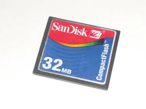 動作保証！SanDisk CFカード 32MB