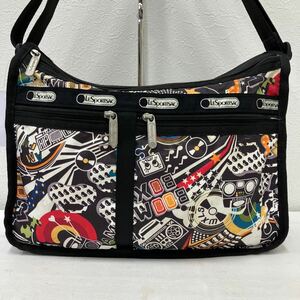 □46−2509 LeSportsac レスポートサック レディース ショルダーバッグ 斜めがけバッグ 軽量 カジュアル 黒 ブラック 楽器柄 ミュージック