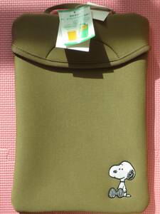 新品 スヌーピー タブレットケース ランドセルに入る ノートPCケース クッション 手提げ付きバッグ 子供 小学生 男の子 女の子 送料無料