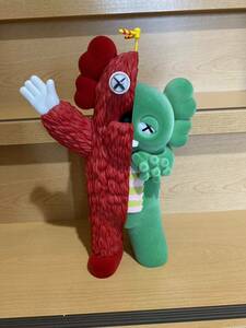 メディコム・トイ KAWS × ガチャピン&ムック KACHAMUKKU カウズ フィギュア 24727 18150 カチャムック