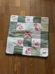 パッチワークキルト ハンドメイド クッションカバー 鷲沢玲子quilt キルトピース ハンドメイド ハンドステッチ