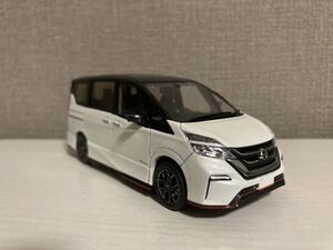 日産ニスモモデルカーコレクション　c27 セレナ　白　フロントナンバー無し　カラーサンプルミニカー　1/43