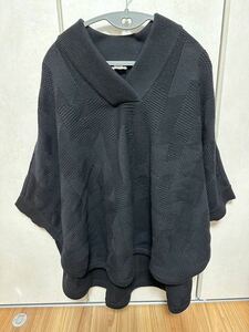 HERMESエルメス　服　ニット ケープセーターニット 《H》モチーフ　Cape