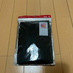 新品未使用ユニクロUNIQLOヒートテックキャミソールSブラック