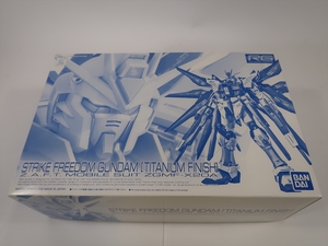 1/144 RG ZGMF-X20A ストライクフリーダムガンダム チタニウムフィニッシュ 未組立 BANDAI プラモデル 機動戦士ガンダムSEED DESTINY ｆ9