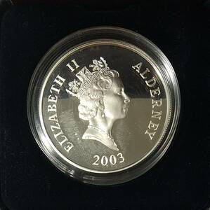 ▼エリザベス二世　2003年　記念コイン▼na46