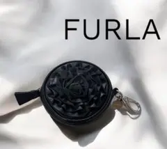 【FURLA】 ⭐︎黒 ローズモチーフ ポーチ⭐︎