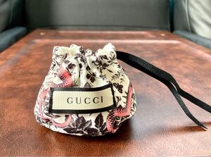 【即決/送料込み】GUCCI/グッチ ジュエリー保存袋/アクセサリー入れ ピンクスネーク/蛇(リング.ブレス.ピアス.ネックレスの保存などに)