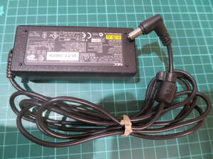 NEC純正　PC-VP-BP２１　ＡＤＰ６３　ACアダプター　１９V　２．６４A　①