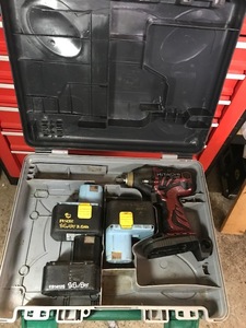  HITACHI コードレスインパクトレンチ WR14DMR バッテリー 3個付き (1個充電不可）動作品　ケース付き 充電器なし