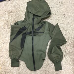 超お値打ち出品　小さめサイズ　Reebok カーディーB Lady