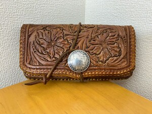 【希少】大和工房 ウォレット アメリカ伝統工芸品 アメリカンレザー ハンドメイド 財布 フラワーカービング 長財布 コンチョ1880年 銀貨