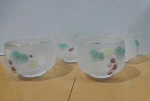 送料無料！涼し気な夏らしいグラス4個セット/ペア/昭和レトロなぶどうのイラスト