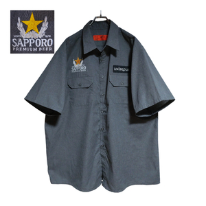 RED KAP 半袖ワークシャツ 2XL オーバーサイズ グレー ゆうパケットポスト可 胸 ロゴ 刺繍 SAPPORO PREMIUM BEER 古着 洗濯 プレス済 e86