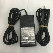 送料520円　TL4297 東芝 15V 4A ACアダプター PA3260U-1ACA　ノートパソコン 通電確認済　0515