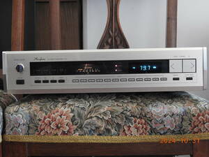 ☆Accuphase T-107 FMチューナー メンテナンス済　美品（１）☆