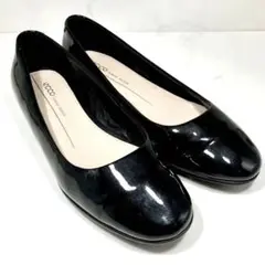 88✨美品/即日発送✨ECCO エナメルパンプス　ブラック24cm 【38】