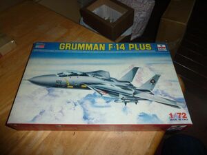 1/72　グラマン F-14Aプラス トムキャット VF-41/VF-102　エッシー ESCI F-14A PLUS