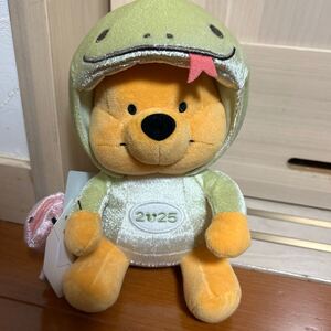 新品タグ付　プーさん　くまのプーさん ディズニー ぬいぐるみ　干支　巳年　ディズニーシー　ディズニーランド2025 正月