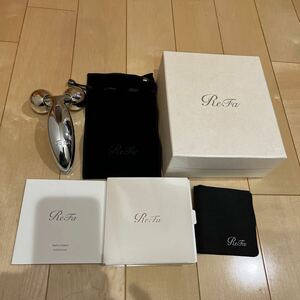 １円～　ReFa リファ CARAT カラット プラチナ電子ローラー フェイスケア　美顔ローラー 箱付 美顔器