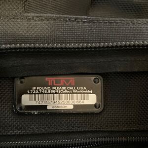 お探しの方。TUMI トゥミ 26108DH ポーチ２つ付き　ブラック