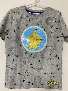 【新品タグ付き】H&M★ポケモン スパンコールTシャツ 110.115cm★ピカチュウ/ヒトカゲ