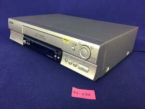 ★４２―０３０★VHSビデオデッキ　ビクター VIDEO CASSETTE RECORDER HR-B13 再生/早送り/巻戻しOK リモコンなし 映像機器[100]