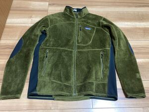 patagonia パタゴニア　p6 R2フリースジャケット ボアジャケット　２０１２年製 ＨＫＹ　カーキ　マーズカラー　Ｍサイズ　