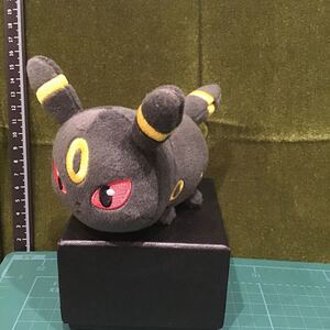 ブラッキー てにのるころりんフレンズ ぬいぐるみ～ウインディ・ブラッキー・ガブリアス・サルノリ～「ポケットモンスター」