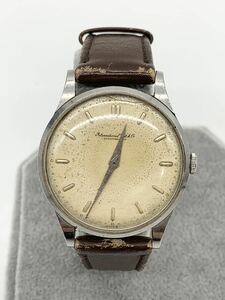 IWC 時計 レザーベルト 不動品 ケースサイズ:33mm /厚み:0.5cm /ベルトサイズ:20cm（調整可能）/重さ:36.0g 