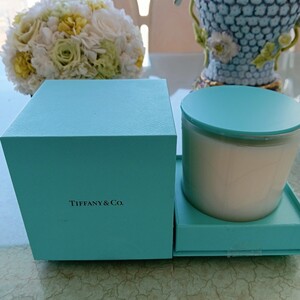 ティファニー　tiffany アロマキャンドル　蝋燭　250g フランス製　バジル　ピンクペッパー　フリージア　新品未使用　格安 TIFFANY