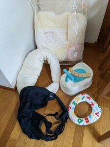 【出産準備セット】布団・枕　授乳クッション　おまる　補助便座　スリング　出産　子育て　トイトレ　中古