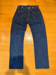 LEVIS　リーバイス　LEVI