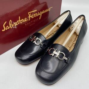 SK70【未使用】Salvatore Ferragamo サルヴァトーレフェラガモ パンプス 5D SCHOOL ブラック ガンチーニ